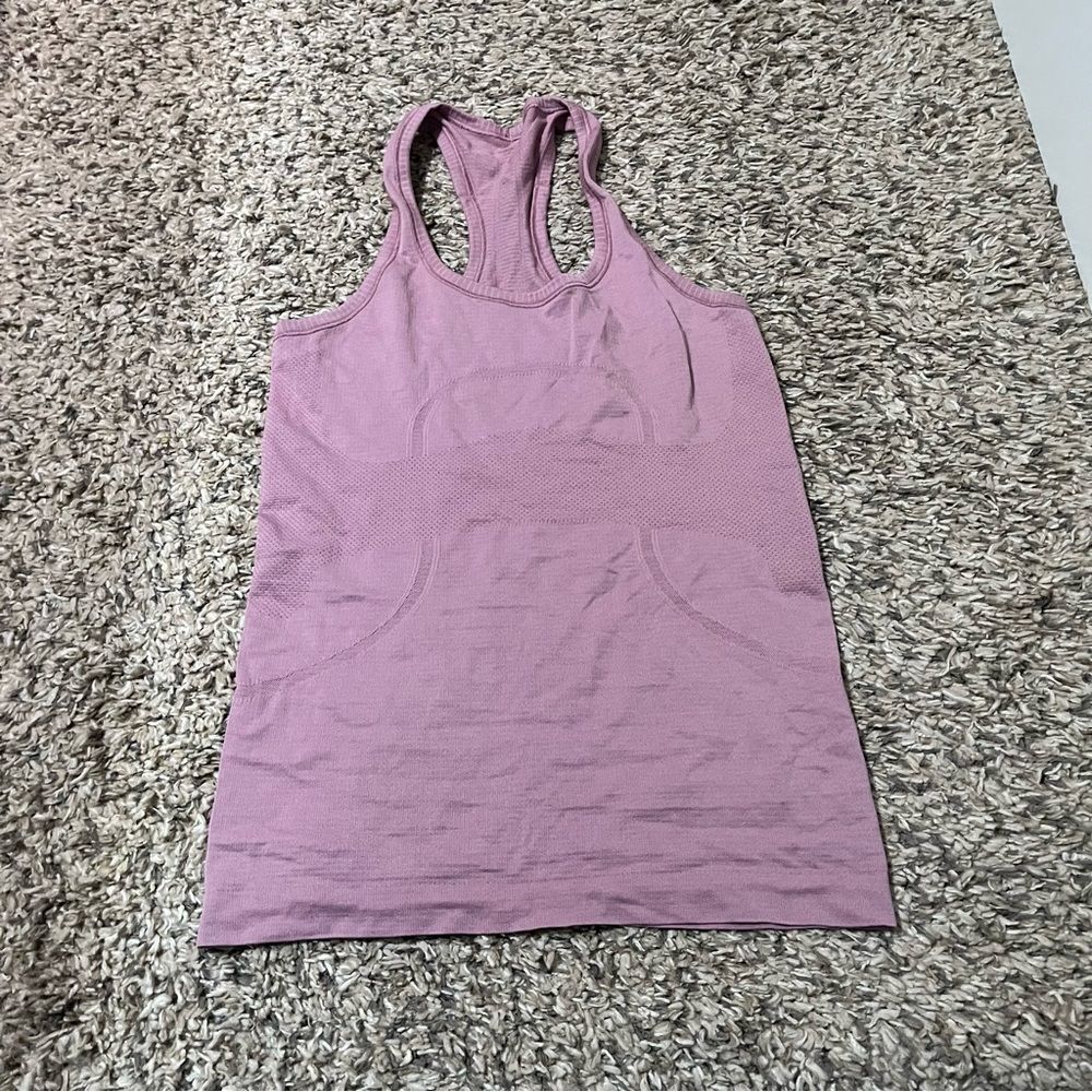 Lululemon swiftly tech tank size 6 light pink